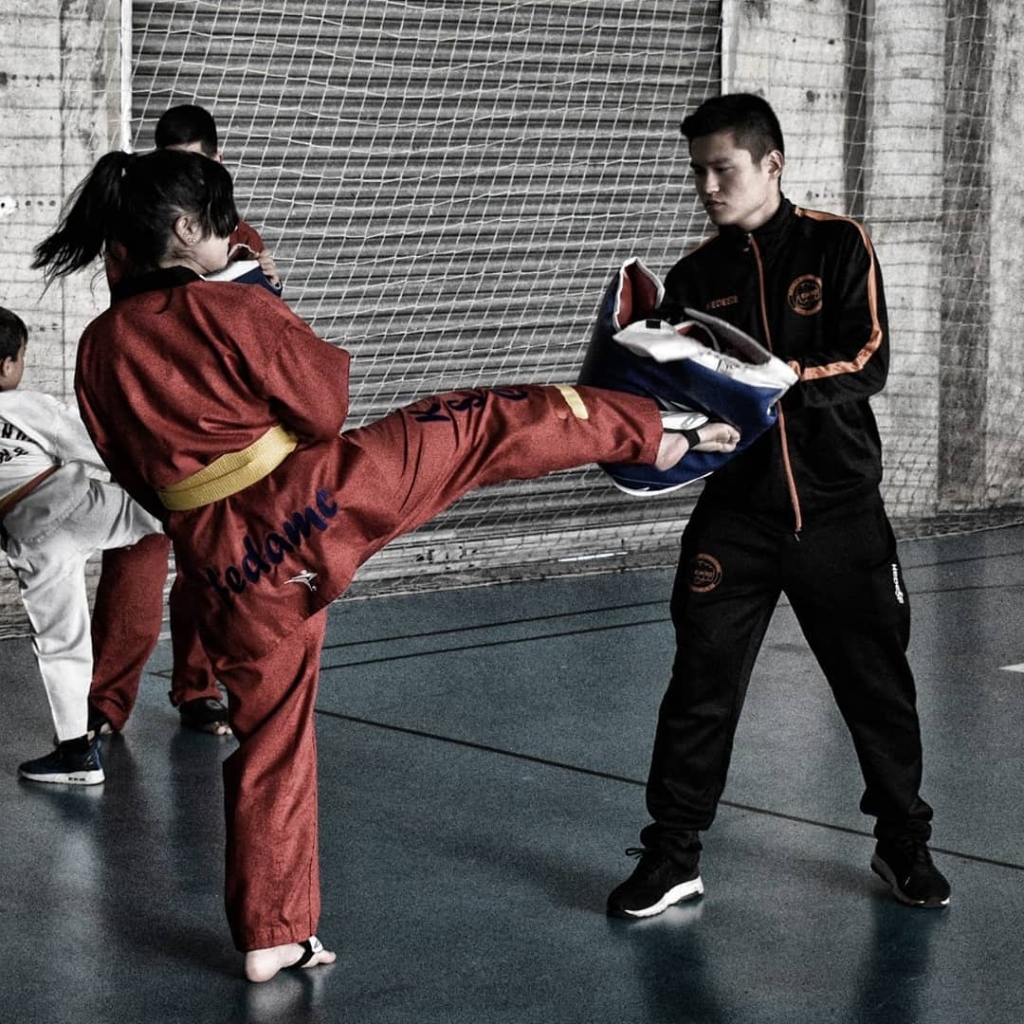 taekwondo adultos